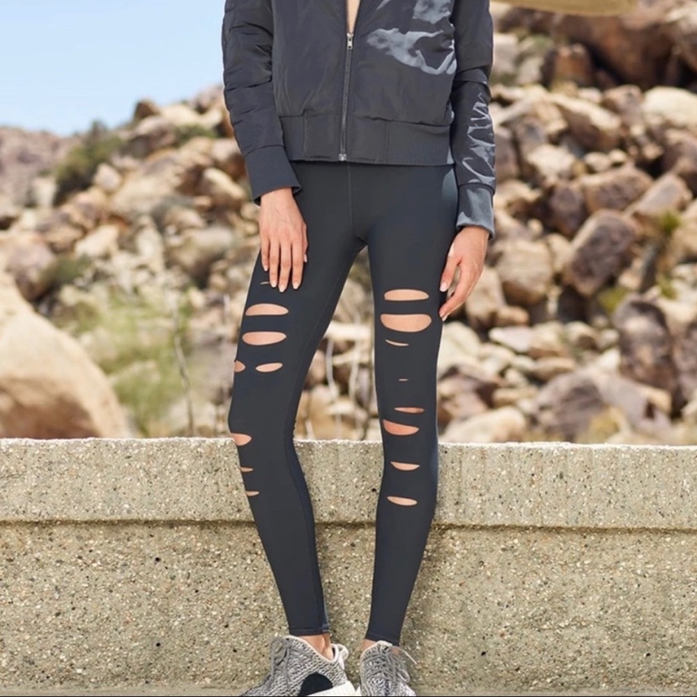Alo Yoga Ripped Warrior Leggings Gray XS